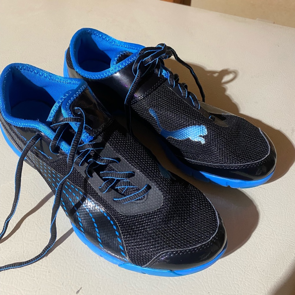 Women’s Puma shoes